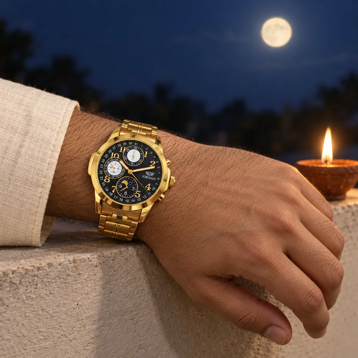 Gold Celestial Black, wrist