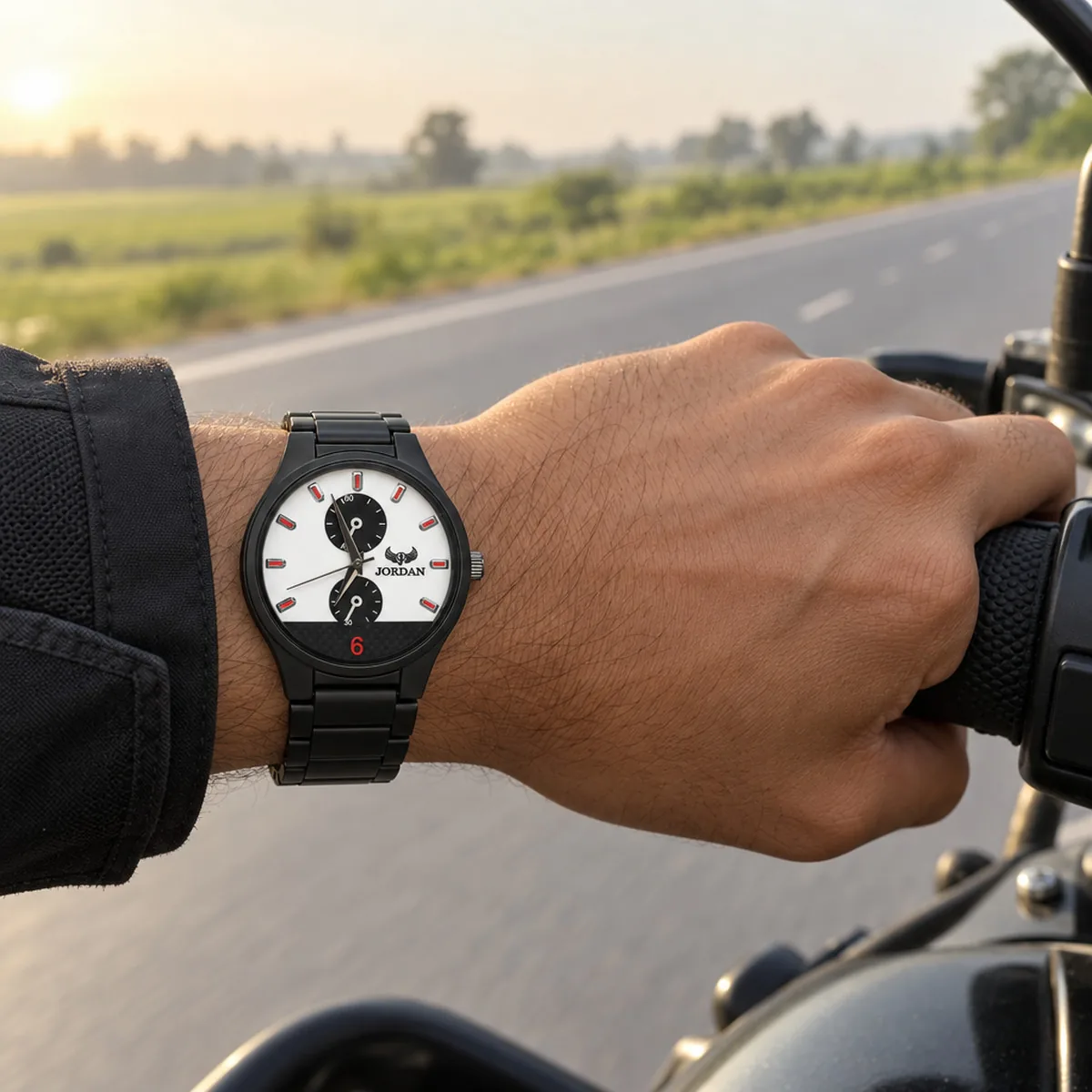 Stealth Split White, wrist