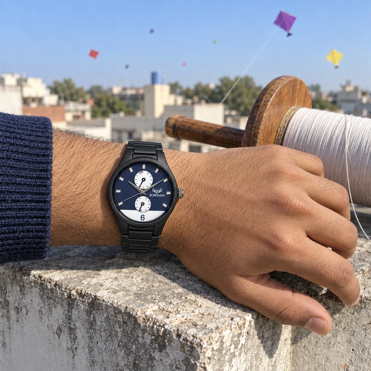 Stealth Split Blue, wrist