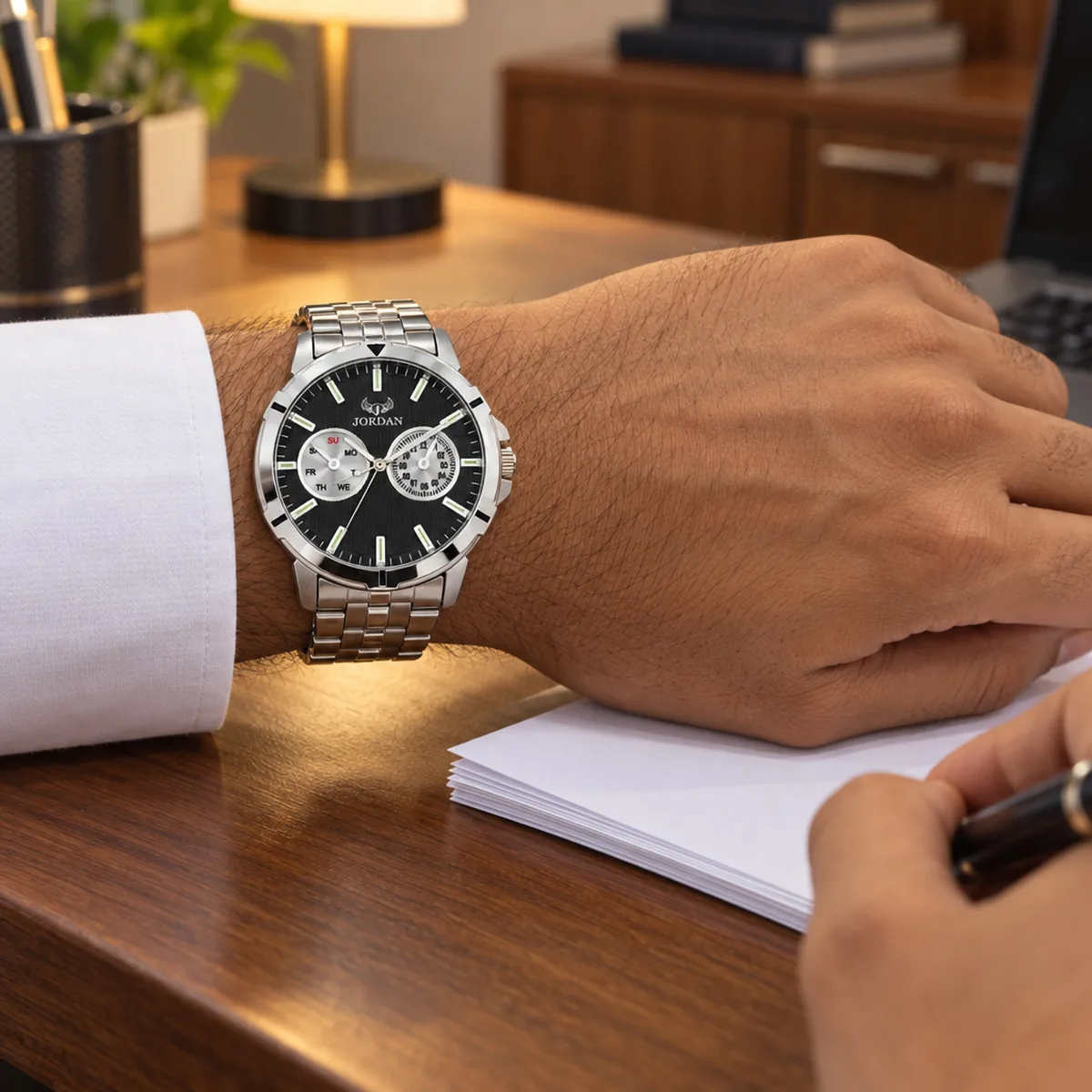 Steel Day Black, wrist